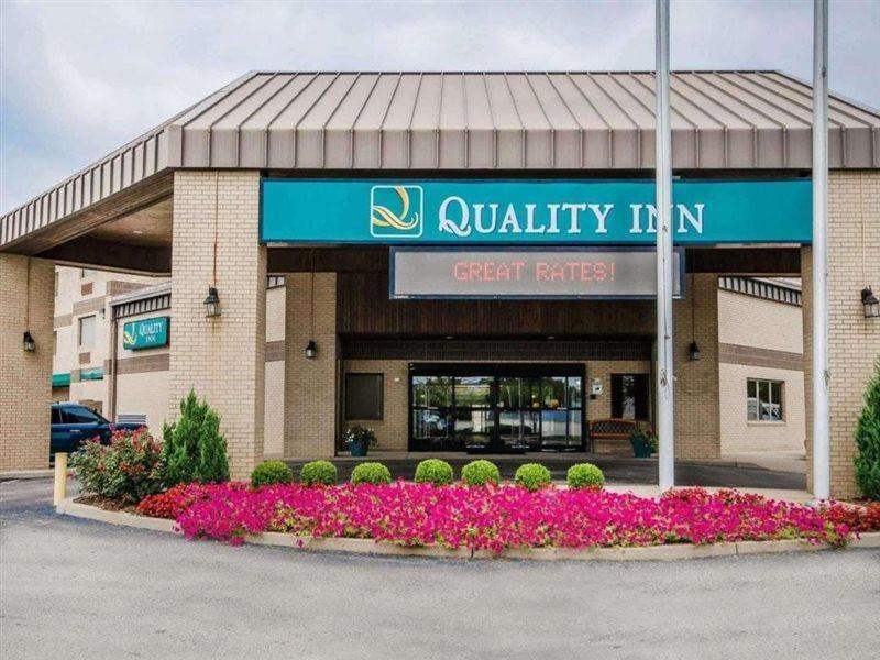 Clarion Pointe Louisville East Luaran gambar