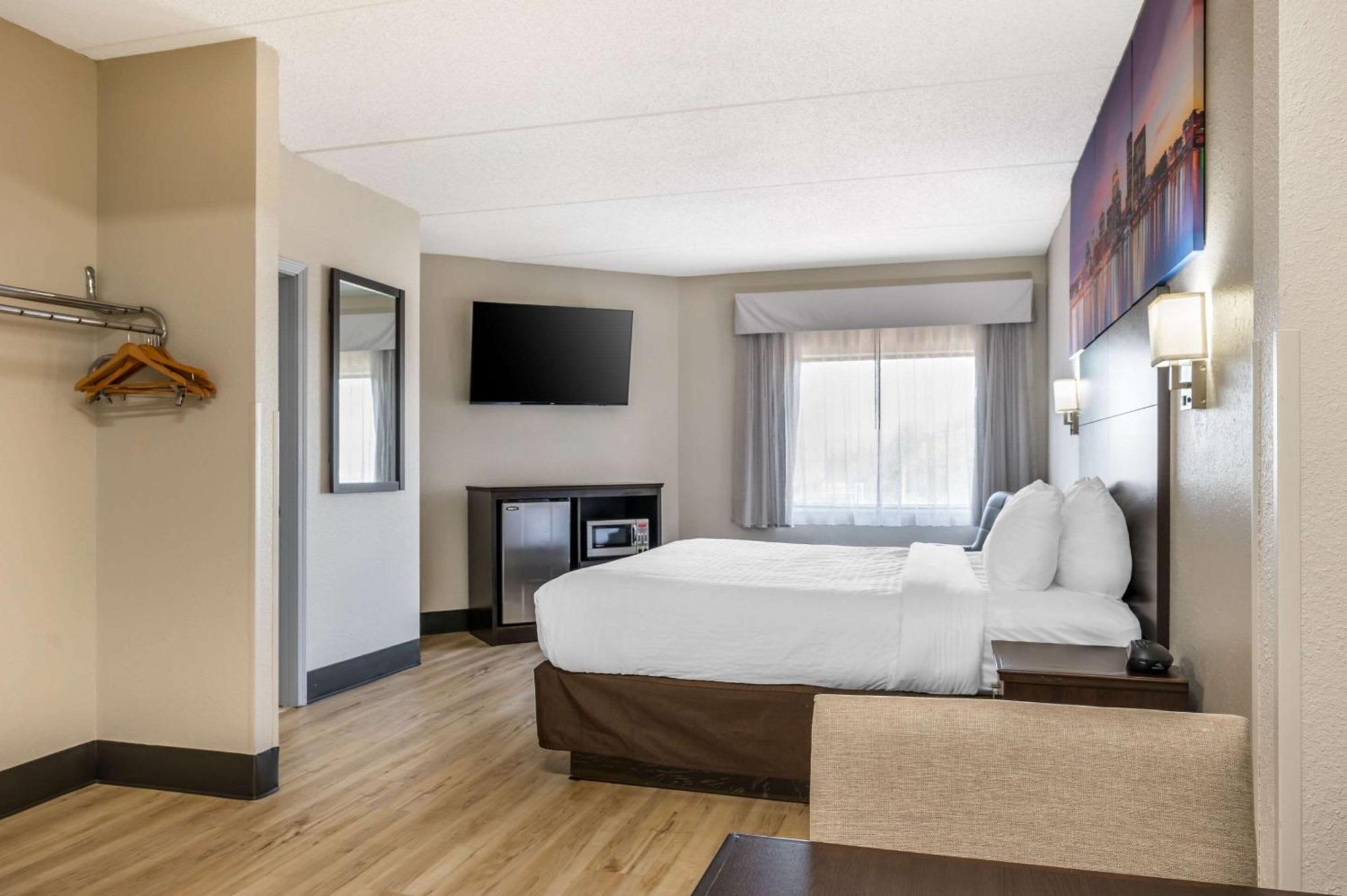 Clarion Pointe Louisville East Luaran gambar